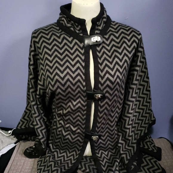 Alia Other - Buckle Up Alia Wrap/Poncho